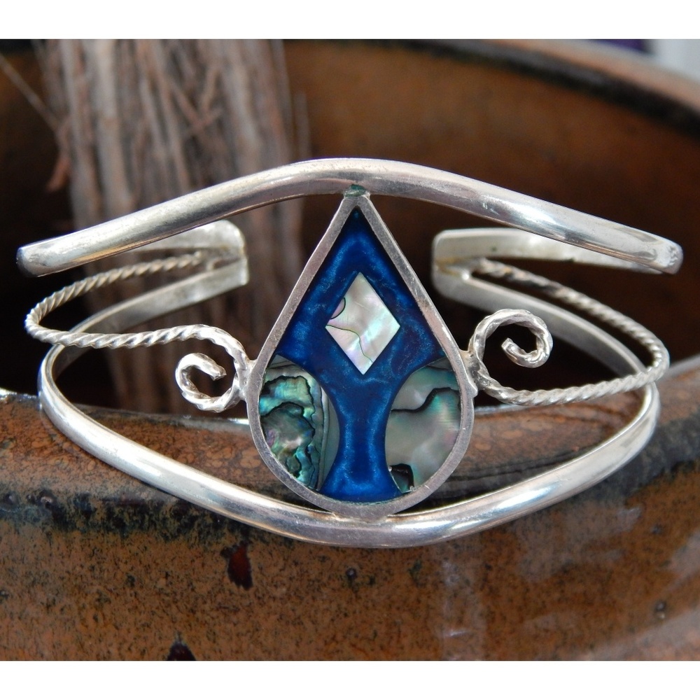 Vintage Teardrop Abalone Cuff